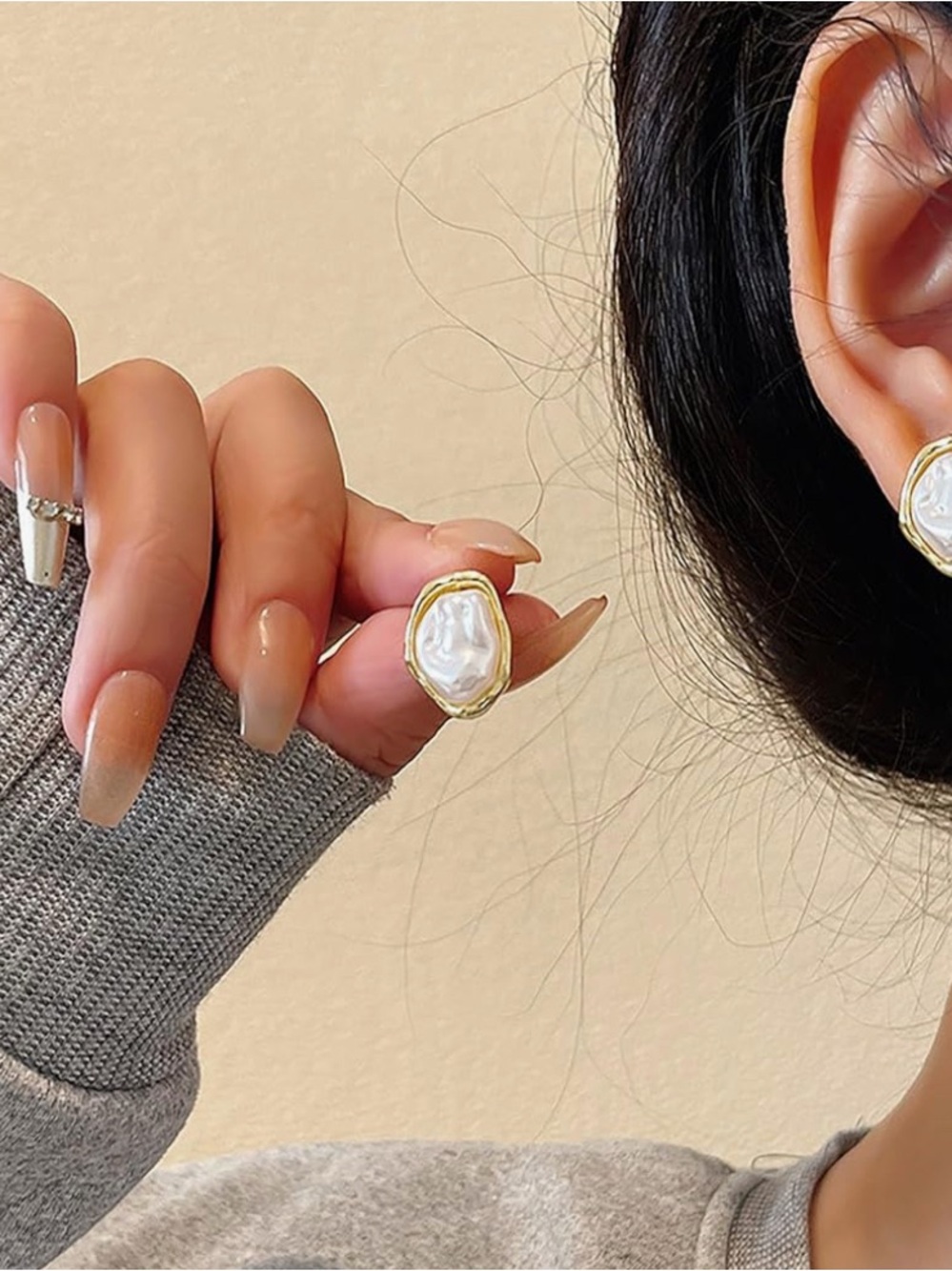14k Gold Plated Frame Irregular White Pearl Stud Earrings - Picture 2 of 6